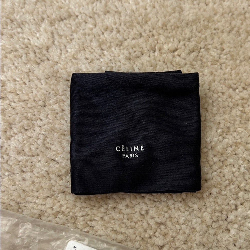 Celine Celine CL40020I Burgundy Sunglasses NWT includes Pouch and Cloth - Picture 13 of 17